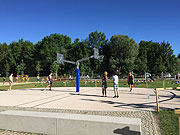 Streetbasketball-Körbe am Kronthaler Weiher in Erding (©Foto. Martin Schmitz) 